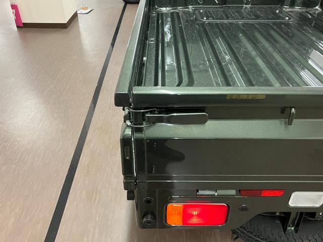 キャリイトラック KC パートタイム4WD 届出済未使用車 衝突被害軽減システム オートライト エアコン キーレスエントリー パワーウィンドウ アイドリングストップ AM/FMラジオ(15枚目)
