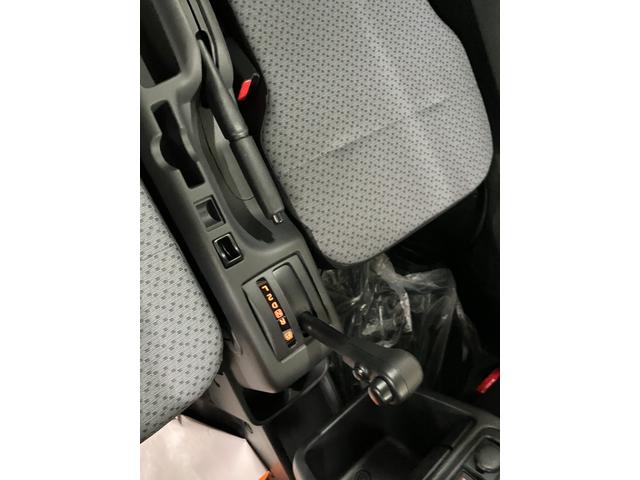 キャリイトラック KC パートタイム4WD 届出済未使用車 衝突被害軽減システム オートライト エアコン キーレスエントリー パワーウィンドウ アイドリングストップ AM/FMラジオ(21枚目)