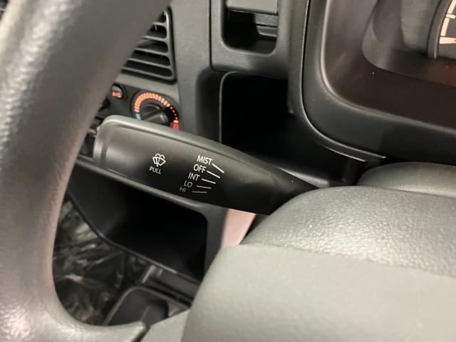 キャリイトラック KC パートタイム4WD 届出済未使用車 衝突被害軽減システム オートライト エアコン キーレスエントリー パワーウィンドウ アイドリングストップ AM/FMラジオ(27枚目)