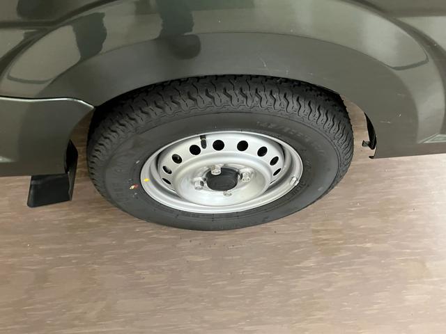 キャリイトラック KC パートタイム4WD 届出済未使用車 衝突被害軽減システム オートライト エアコン キーレスエントリー パワーウィンドウ アイドリングストップ AM/FMラジオ(33枚目)