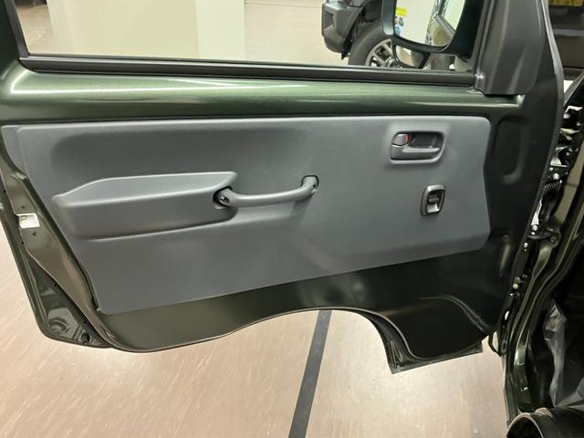 キャリイトラック KC パートタイム4WD 届出済未使用車 衝突被害軽減システム オートライト エアコン キーレスエントリー パワーウィンドウ アイドリングストップ AM/FMラジオ(36枚目)