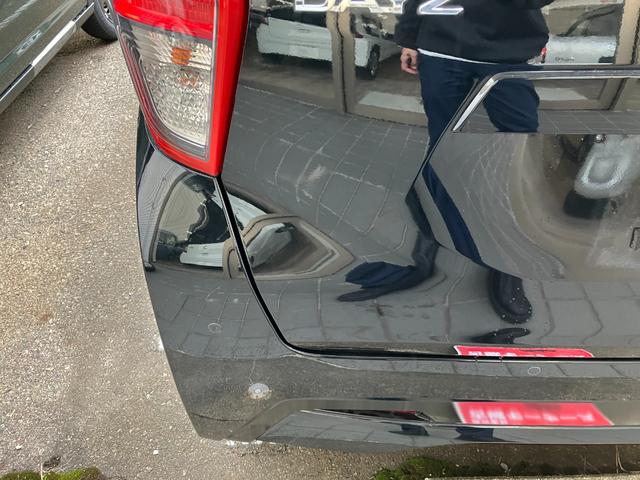 デイズ Ｘ　衝突被害軽減システム　盗難防止システム　ＣＶＴ　オートライト　アイドリングストップ　バックカメラ　オートエアコン　スマートキー（19枚目）