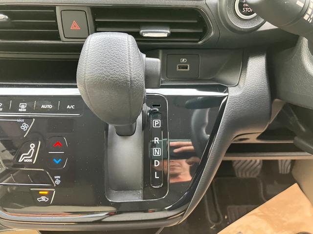 デイズ Ｘ　衝突被害軽減システム　盗難防止システム　ＣＶＴ　オートライト　アイドリングストップ　バックカメラ　オートエアコン　スマートキー（32枚目）