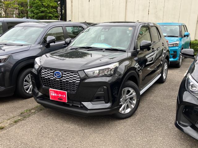 ロッキー Ｘ　ＨＥＶ　登録済未使用車　衝突被害軽減システム　盗難防止システム　ＣＶＴ　オートライト　オートエアコン　スマートキー　純正ＡＷホイール（2枚目）