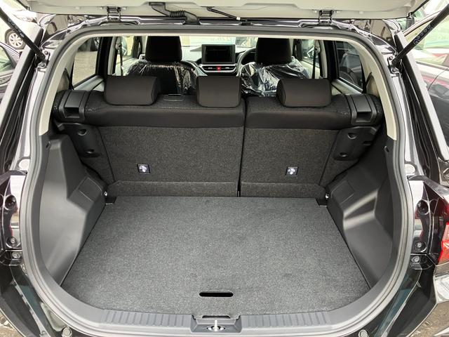 ロッキー Ｘ　ＨＥＶ　登録済未使用車　衝突被害軽減システム　盗難防止システム　ＣＶＴ　オートライト　オートエアコン　スマートキー　純正ＡＷホイール（15枚目）