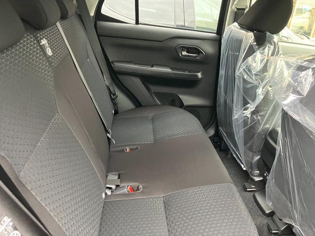 ロッキー Ｘ　ＨＥＶ　登録済未使用車　衝突被害軽減システム　盗難防止システム　ＣＶＴ　オートライト　オートエアコン　スマートキー　純正ＡＷホイール（22枚目）