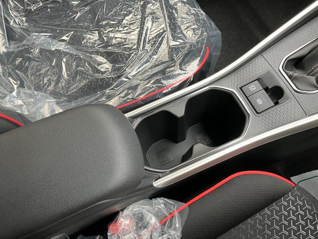 ロッキー Ｘ　ＨＥＶ　登録済未使用車　衝突被害軽減システム　盗難防止システム　ＣＶＴ　オートライト　オートエアコン　スマートキー　純正ＡＷホイール（29枚目）