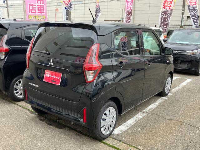 ｅＫワゴン Ｍ　ナビ付　衝突被害軽減システム　盗難防止システム　ＣＶＴ　オートライト　アイドリングストップ　バックカメラ　シートヒーター　キーレスエントリー（10枚目）