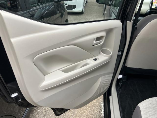 ｅＫワゴン Ｍ　ナビ付　衝突被害軽減システム　盗難防止システム　ＣＶＴ　オートライト　アイドリングストップ　バックカメラ　シートヒーター　キーレスエントリー（19枚目）