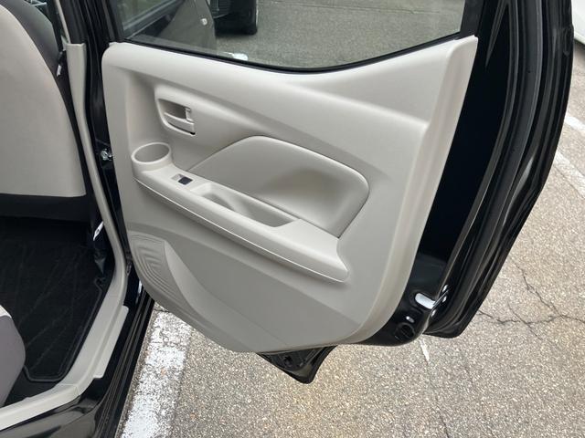 ｅＫワゴン Ｍ　ナビ付　衝突被害軽減システム　盗難防止システム　ＣＶＴ　オートライト　アイドリングストップ　バックカメラ　シートヒーター　キーレスエントリー（25枚目）