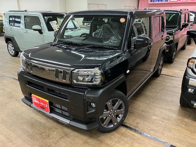 タフト Ｇ　ダーククロムベンチャー　届出済未使用車　衝突被害軽減システム　盗難防止システム　ＣＶＴ　オートライト　アイドリングストップ　バックカメラ　シートヒーター　オートエアコン　ＬＥＤヘッドライト　スマートキー　純正ＡＷホイール（2枚目）