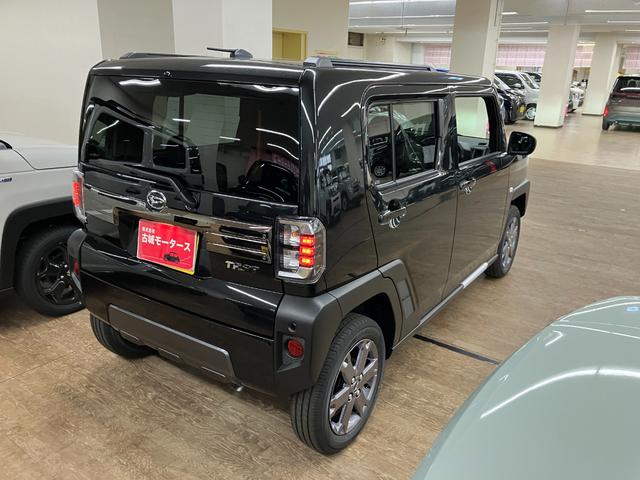 タフト Ｇ　ダーククロムベンチャー　届出済未使用車　衝突被害軽減システム　盗難防止システム　ＣＶＴ　オートライト　アイドリングストップ　バックカメラ　シートヒーター　オートエアコン　ＬＥＤヘッドライト　スマートキー　純正ＡＷホイール（10枚目）