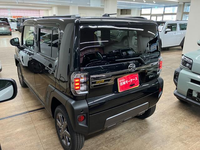 タフト Ｇ　ダーククロムベンチャー　届出済未使用車　衝突被害軽減システム　盗難防止システム　ＣＶＴ　オートライト　アイドリングストップ　バックカメラ　シートヒーター　オートエアコン　ＬＥＤヘッドライト　スマートキー　純正ＡＷホイール（12枚目）