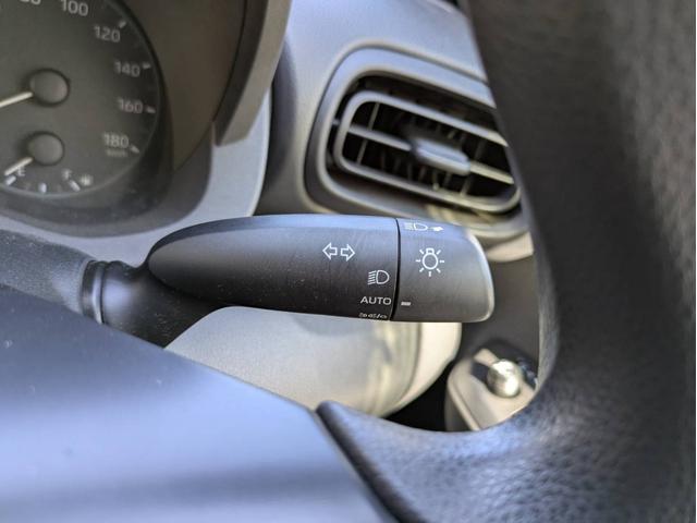 ヤリス X ディスプレイオーディオ付 衝突被害軽減システム 盗難防止システム CVT オートライト バックカメラ スマートキー ETC(33枚目)