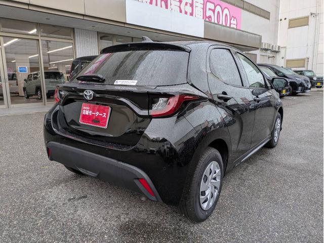 ヤリス X ナビ付 4WD 衝突被害軽減システム 盗難防止システム CVT オートライト バックカメラ オートエアコン スマートキー クルーズコントロール ETC(12枚目)