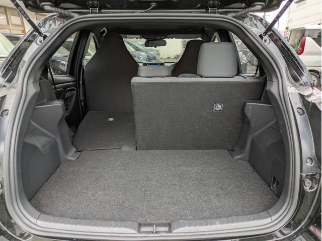 ヤリス X ナビ付 4WD 衝突被害軽減システム 盗難防止システム CVT オートライト バックカメラ オートエアコン スマートキー クルーズコントロール ETC(16枚目)