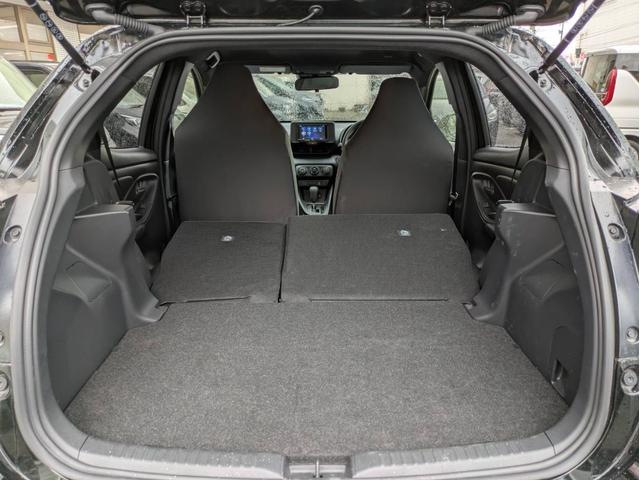 ヤリス X ナビ付 4WD 衝突被害軽減システム 盗難防止システム CVT オートライト バックカメラ オートエアコン スマートキー クルーズコントロール ETC(17枚目)