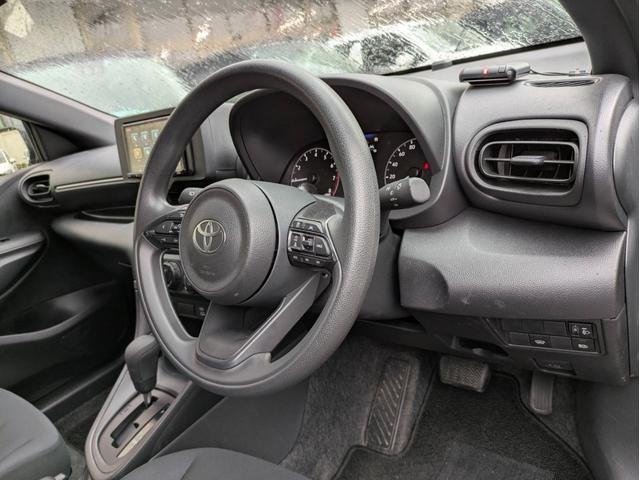 ヤリス X ナビ付 4WD 衝突被害軽減システム 盗難防止システム CVT オートライト バックカメラ オートエアコン スマートキー クルーズコントロール ETC(26枚目)