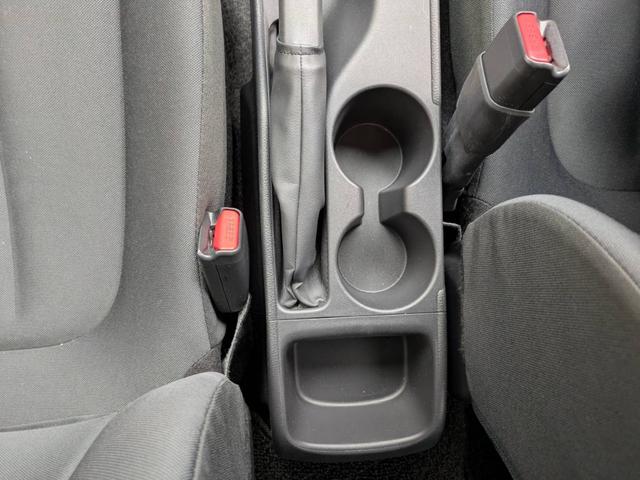 ヤリス X ナビ付 4WD 衝突被害軽減システム 盗難防止システム CVT オートライト バックカメラ オートエアコン スマートキー クルーズコントロール ETC(37枚目)