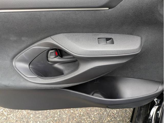 ヤリス X ナビ付 4WD 衝突被害軽減システム 盗難防止システム CVT オートライト バックカメラ オートエアコン スマートキー クルーズコントロール ETC(45枚目)