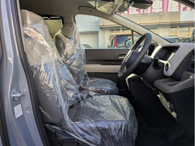 フリード e:HEVエアー 衝突被害軽減システム 盗難防止システム CVT オートライト アイドリングストップ バックカメラ オートエアコン LEDヘッドライト スマートキー 両側電動スライドドア クルーズコントロール(2枚目)