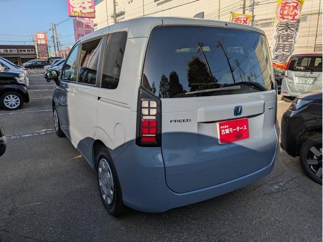フリード e:HEVエアー 衝突被害軽減システム 盗難防止システム CVT オートライト アイドリングストップ バックカメラ オートエアコン LEDヘッドライト スマートキー 両側電動スライドドア クルーズコントロール(15枚目)