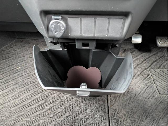 ルーミー G ナビ付 衝突被害軽減システム 盗難防止システム CVT オートライト アイドリングストップ バックカメラ オートエアコン スマートキー 両側電動スライドドア(41枚目)