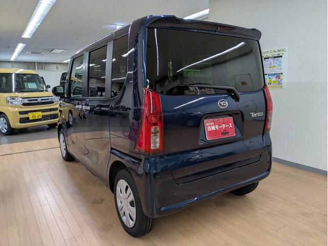 タント Ｘ　ナビ付　届出済未使用車　衝突被害軽減システム　盗難防止システム　オートライト　アイドリングストップ　バックカメラ　シートヒーター　オートエアコン　ＬＥＤヘッドライト　スマートキー　電動スライドドア（14枚目）