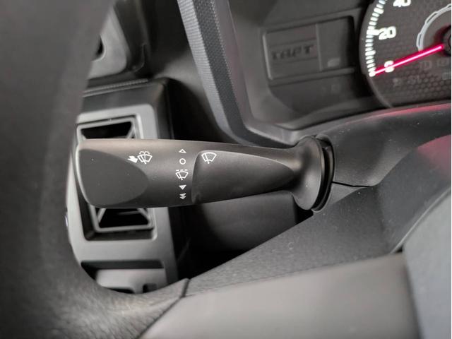 タフト Ｘ　衝突被害軽減システム　盗難防止システム　ＣＶＴ　オートライト　アイドリングストップ　バックカメラ　オートエアコン　ＬＥＤヘッドライト　スマートキー（28枚目）