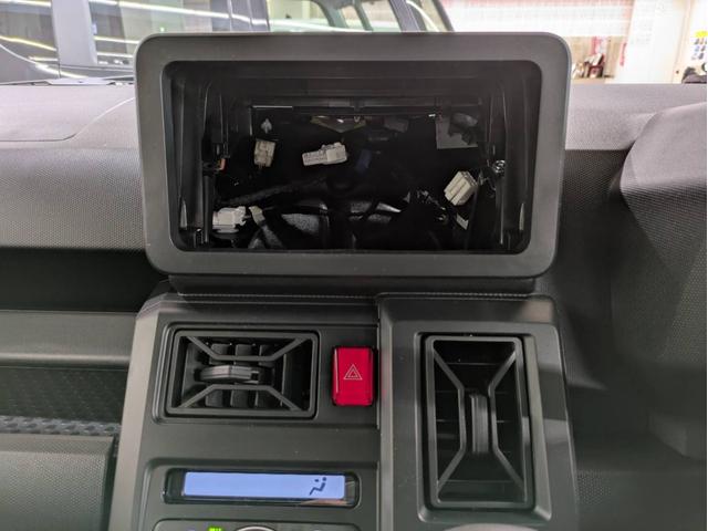 タフト Ｘ　衝突被害軽減システム　盗難防止システム　ＣＶＴ　オートライト　アイドリングストップ　バックカメラ　オートエアコン　ＬＥＤヘッドライト　スマートキー（32枚目）