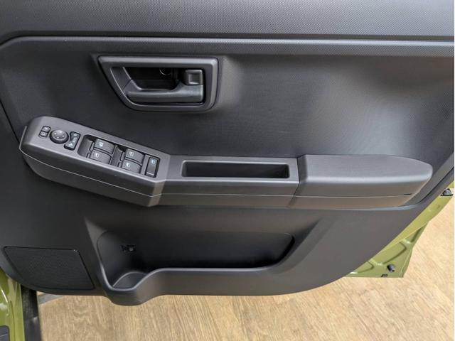 タフト Ｘ　衝突被害軽減システム　盗難防止システム　ＣＶＴ　オートライト　アイドリングストップ　バックカメラ　オートエアコン　ＬＥＤヘッドライト　スマートキー（43枚目）