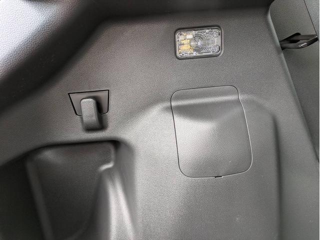 スイフト ＸＧ　衝突被害軽減システム　盗難防止システム　ＣＶＴ　オートライト　オートエアコン　スマートキー　クルーズコントロール　エアバッグ（18枚目）