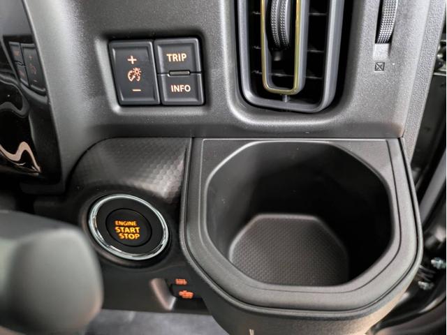 ハスラー ハイブリッドＸ　４ＷＤ　届出済未使用車　衝突被害軽減システム　盗難防止システム　オートライト　アイドリングストップ　シートヒーター　クルーズコントロール　オートエアコン　ＬＥＤヘッドライト　スマートキー　純正アルミ（30枚目）