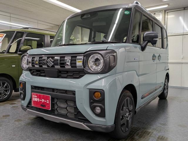 スペーシアギア ハイブリッドＸＺ　届出済未使用車　衝突被害軽減システム　盗難防止システム　アイドリングストップ　シートヒーター　オートエアコン　ＬＥＤヘッドライト　クルーズコントロール　スマートキー　両側電動スライド　純正ＡＷホイール（4枚目）