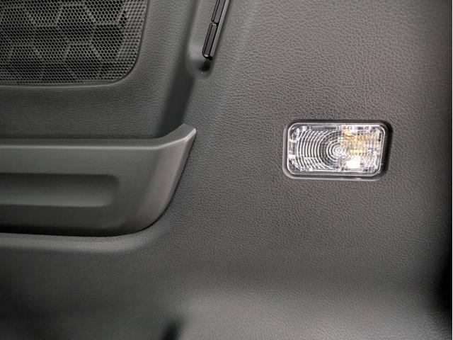 スペーシアギア ハイブリッドＸＺ　届出済未使用車　衝突被害軽減システム　盗難防止システム　アイドリングストップ　シートヒーター　オートエアコン　ＬＥＤヘッドライト　クルーズコントロール　スマートキー　両側電動スライド　純正ＡＷホイール（18枚目）