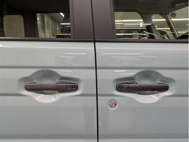 スペーシアギア ハイブリッドＸＺ　届出済未使用車　衝突被害軽減システム　盗難防止システム　アイドリングストップ　シートヒーター　オートエアコン　ＬＥＤヘッドライト　クルーズコントロール　スマートキー　両側電動スライド　純正ＡＷホイール（55枚目）