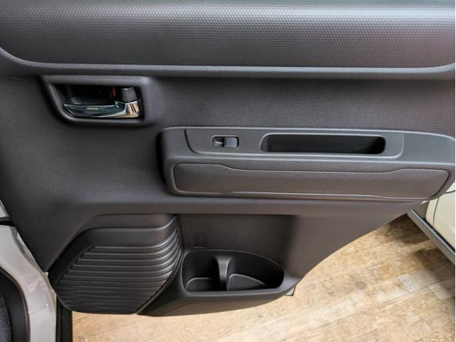 ハスラー タフワイルド 届出済未使用車 衝突被害軽減システム 盗難防止システム オートライト アイドリングストップ シートヒーター クルーズコントロール オートエアコン LEDヘッドライト スマートキー 純正AWホイール(16枚目)