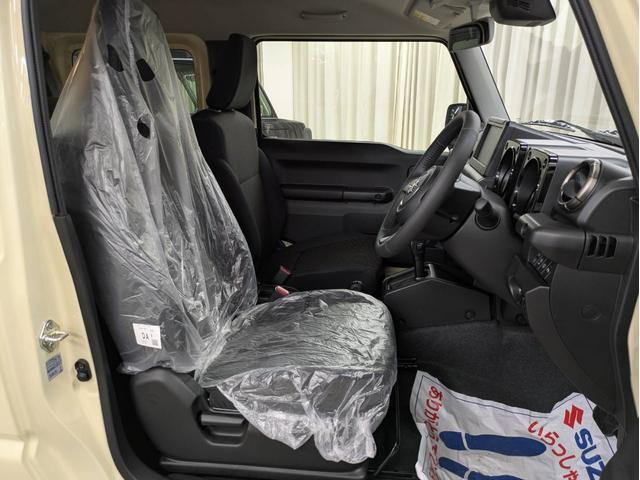 ジムニー ＸＣ　届出済未使用車　衝突被害軽減システム　盗難防止システム　オートライト　アイドリングストップ　シートヒーター　オートエアコン　ＬＥＤヘッドライト　クルーズコントロール　スマートキー　純正ＡＷホイール（2枚目）