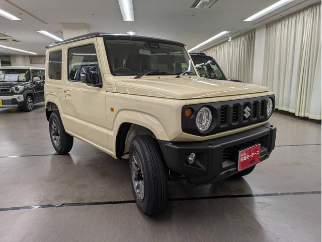 ジムニー ＸＣ　届出済未使用車　衝突被害軽減システム　盗難防止システム　オートライト　アイドリングストップ　シートヒーター　オートエアコン　ＬＥＤヘッドライト　クルーズコントロール　スマートキー　純正ＡＷホイール（7枚目）