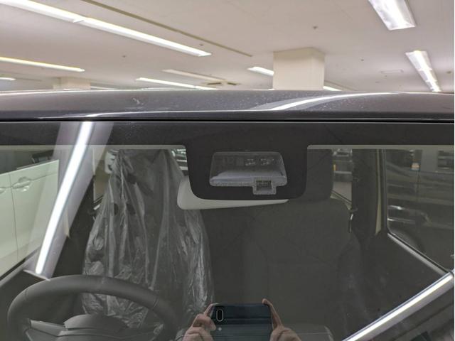 ジムニー ＸＣ　届出済未使用車　衝突被害軽減システム　盗難防止システム　オートライト　アイドリングストップ　シートヒーター　オートエアコン　ＬＥＤヘッドライト　クルーズコントロール　スマートキー　純正ＡＷホイール（9枚目）