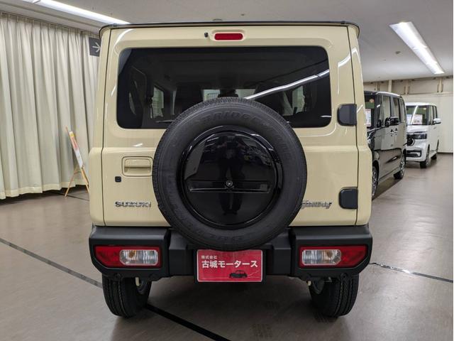 ジムニー ＸＣ　届出済未使用車　衝突被害軽減システム　盗難防止システム　オートライト　アイドリングストップ　シートヒーター　オートエアコン　ＬＥＤヘッドライト　クルーズコントロール　スマートキー　純正ＡＷホイール（17枚目）