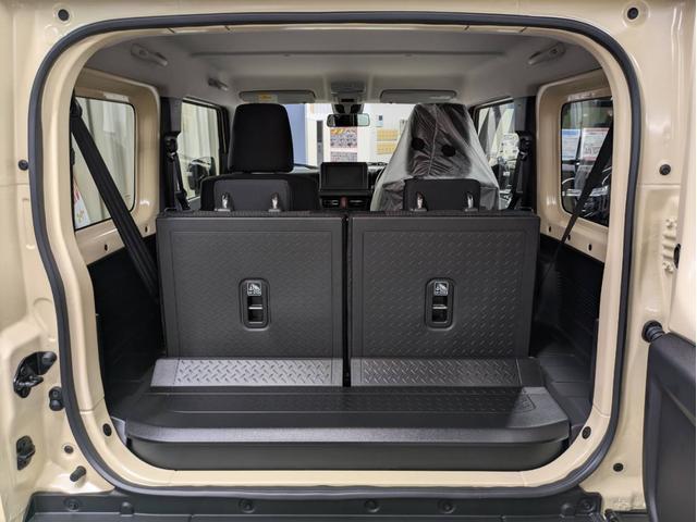 ジムニー ＸＣ　届出済未使用車　衝突被害軽減システム　盗難防止システム　オートライト　アイドリングストップ　シートヒーター　オートエアコン　ＬＥＤヘッドライト　クルーズコントロール　スマートキー　純正ＡＷホイール（23枚目）