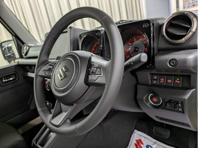 ジムニー ＸＣ　届出済未使用車　衝突被害軽減システム　盗難防止システム　オートライト　アイドリングストップ　シートヒーター　オートエアコン　ＬＥＤヘッドライト　クルーズコントロール　スマートキー　純正ＡＷホイール（31枚目）