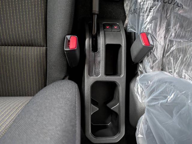 ジムニー ＸＣ　届出済未使用車　衝突被害軽減システム　盗難防止システム　オートライト　アイドリングストップ　シートヒーター　オートエアコン　ＬＥＤヘッドライト　クルーズコントロール　スマートキー　純正ＡＷホイール（44枚目）