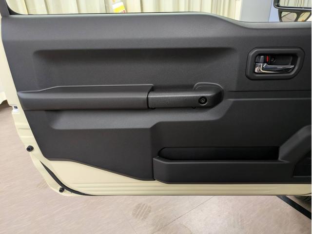 ジムニー ＸＣ　届出済未使用車　衝突被害軽減システム　盗難防止システム　オートライト　アイドリングストップ　シートヒーター　オートエアコン　ＬＥＤヘッドライト　クルーズコントロール　スマートキー　純正ＡＷホイール（51枚目）