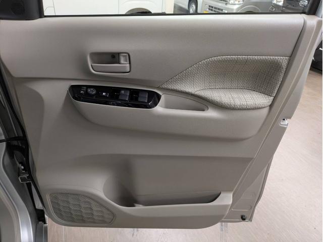 ルークス X ナビ付 衝突被害軽減システム 盗難防止システム CVT オートライト アイドリングストップ バックカメラ オートエアコン スマートキー 電動スライドドア ハイブリット(31枚目)