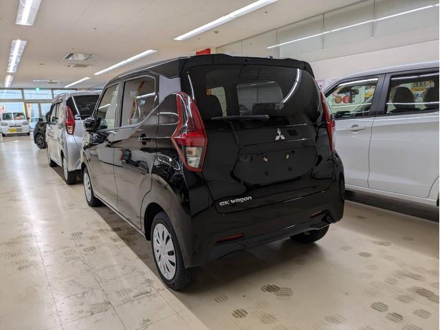 eKワゴン M 衝突被害軽減システム 盗難防止システム CVT オートライト アイドリングストップ シートヒーター キーレスエントリー CDチューナー(12枚目)