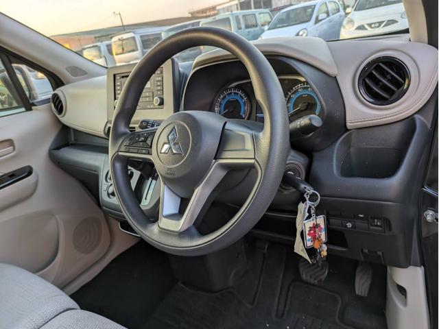 eKワゴン M 衝突被害軽減システム 盗難防止システム CVT オートライト アイドリングストップ シートヒーター キーレスエントリー CDチューナー(25枚目)