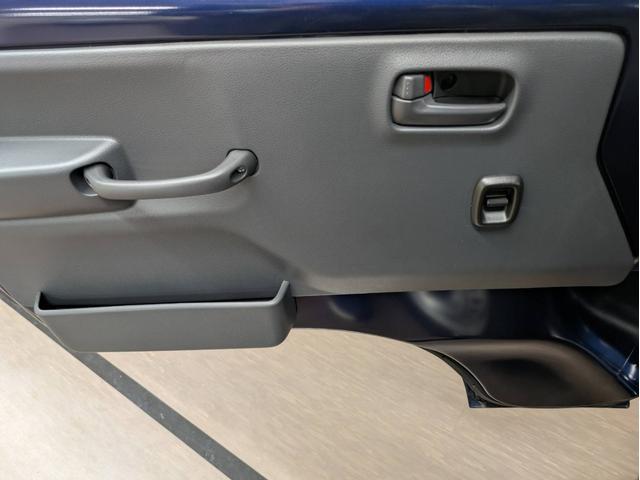 スーパーキャリイ X 4WD 衝突被害軽減システム 横滑り防止装置 オートライト エアコン キーレスエントリー パワーウィンドウ エアバッグ ABS パワーステアリング(50枚目)