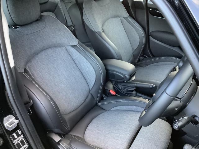 MINI クーパーSD クラシック・トリム シートヒーター/AppleCarplay/ドラレコ前後/バックカメラ/コーナーセンサー/ETC(8枚目)